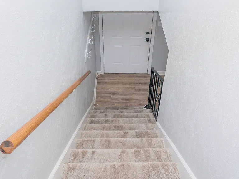 914 Ketch Ct — Photo 17