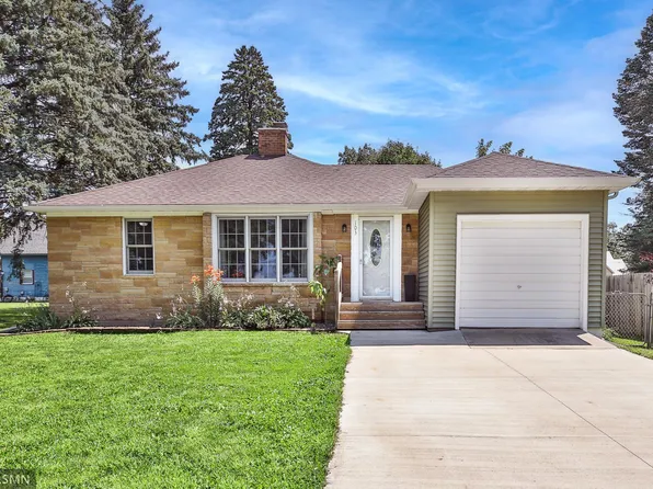 103 NE Market St, Brownsdale, MN 55918