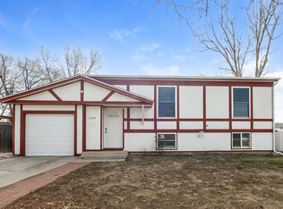 2559 Faulkner Dr, Colorado Springs, CO 80916