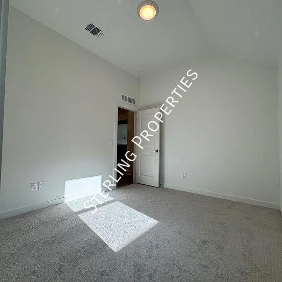 11104 NW 132nd St — Photo 38