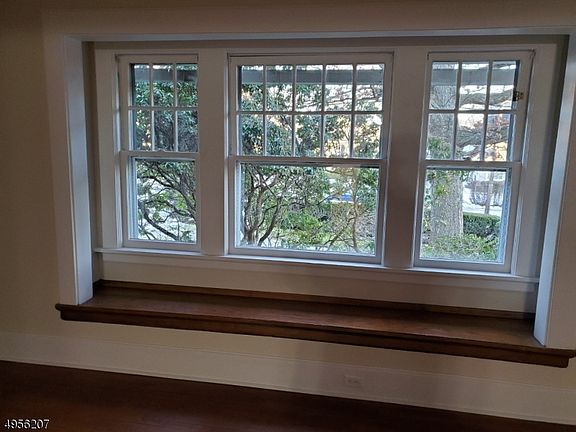 5th image of 266 Park St #1