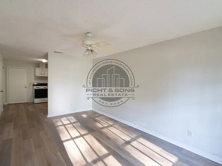 3216 Jim Lee Rd #2-A — Photo 2