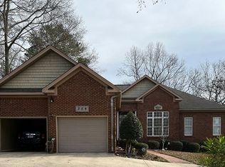 209 Hillcrest Ave, Warner Robins, GA 31088