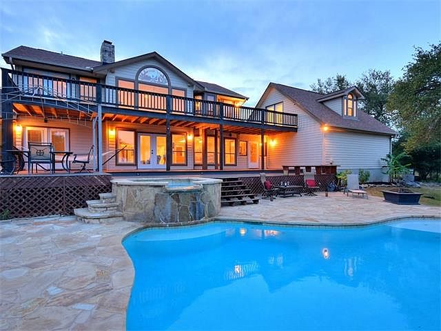 1st image of 792 Saddleridge Dr
