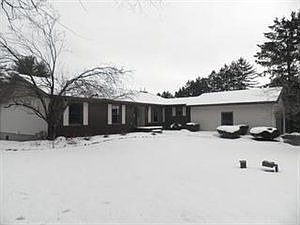 1st image of 2438 N Maple Ave