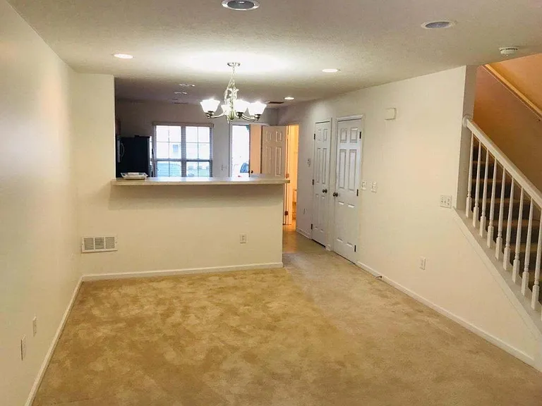 8439 Varden Ct — Photo 5