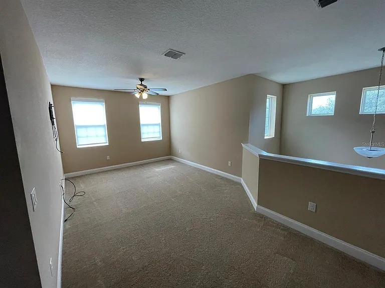 2745 Peony Dr — Photo 19