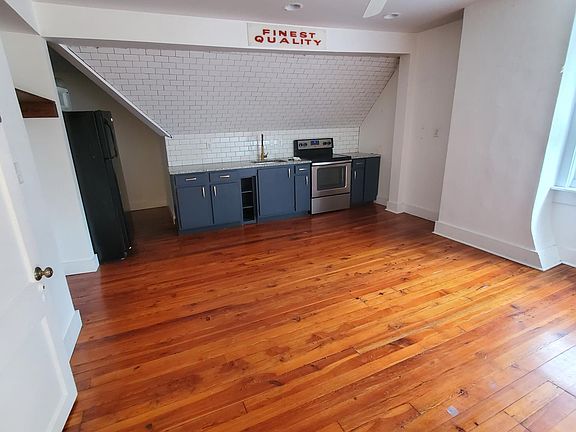 2nd image of 199 E Loudon Ave #303