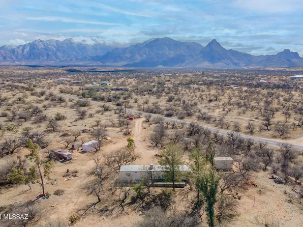 510 W Hawk Way, Amado, AZ 85645