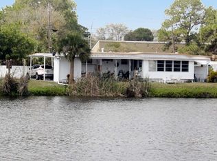 5601 3rd Way N, St Petersburg, FL 33703