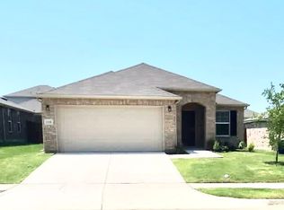 1128 Trace Dr, Aubrey, TX 76227