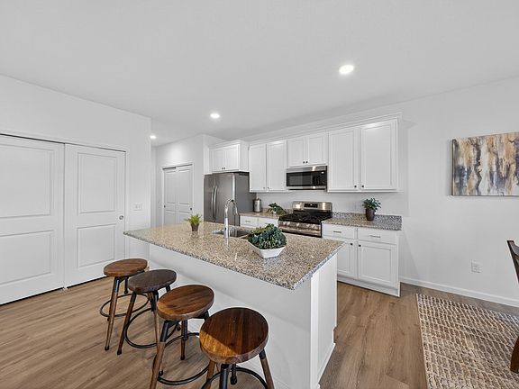5th image of 1804 Dale Pl SE