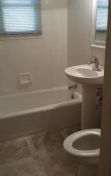 5383 N Richmond Ave — Photo 8