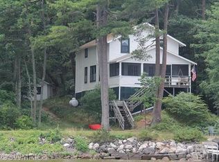 5862 Murray Rd, Whitehall, MI 49461