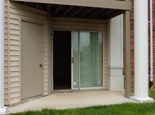 700 Ridgeside Dr APT A, Ballwin, MO 63021