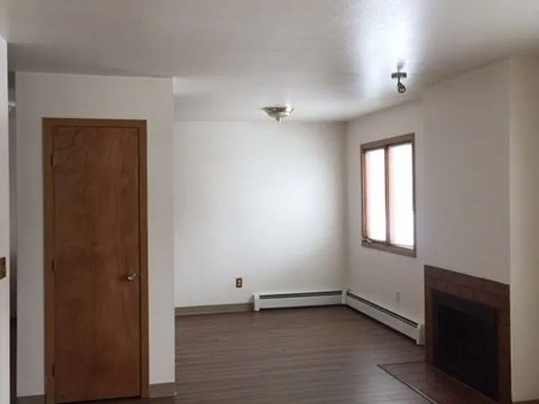 1931 Marthas Vineyard Cir #4 — Photo 2