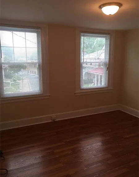 947 Sargent Ave — Photo 14