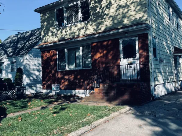 211 Bryson Ave, Staten Island, NY 10314