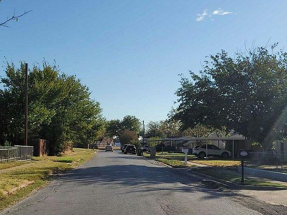 5th image of 12932 Spring Oak Dr