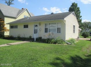 539 W 2nd St, Centralia, IL 62801
