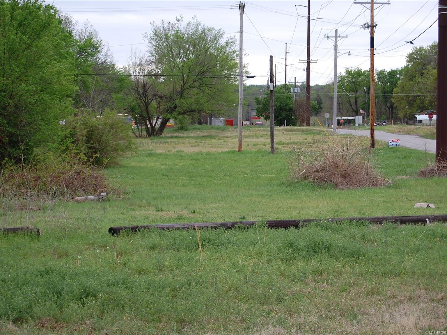 214 N B St, Henryetta, OK 74437 Zillow