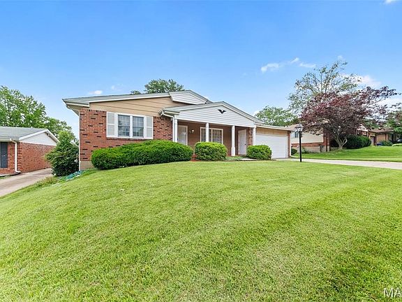 3rd image of 670 Gateswood Dr