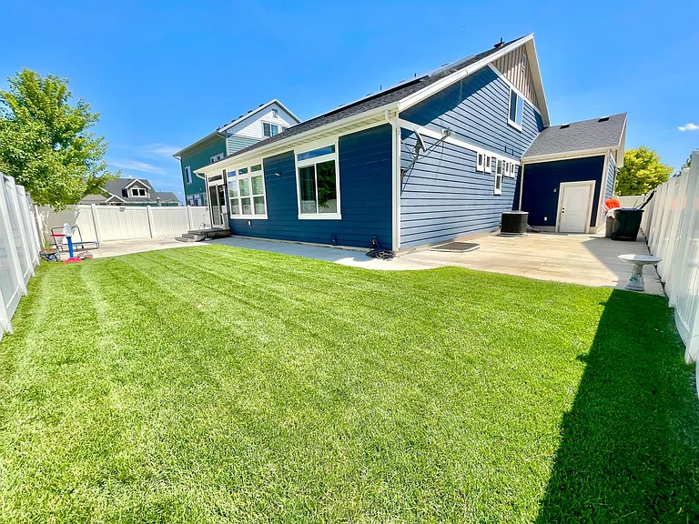 10924 S Glenda Ln — Photo 34