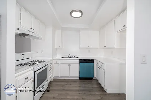 13628 Kornblum Ave. Photo 1