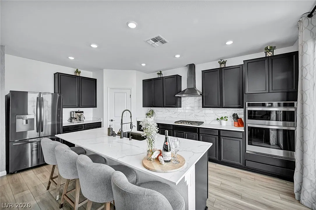 5 bed, 3.5 bath, 3088 sqft, $3,000 — Photo 3