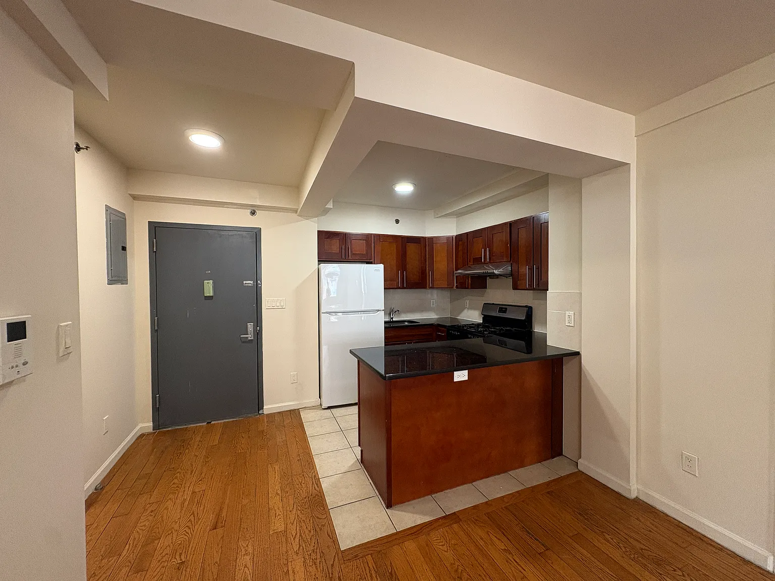 4134 Haight St — Photo 3