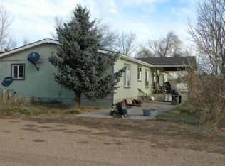 623 Esterbrook Rd, Douglas, WY 82633