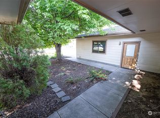 7 E Tietan St, Walla Walla, WA 99362
