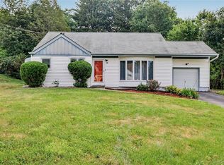 19 Cynthia Rd, Cortlandt Manor, NY 10567