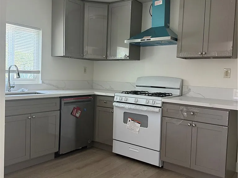 8717 Tilmont Ave — Photo 3
