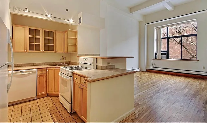 Rented by Compass | media 32