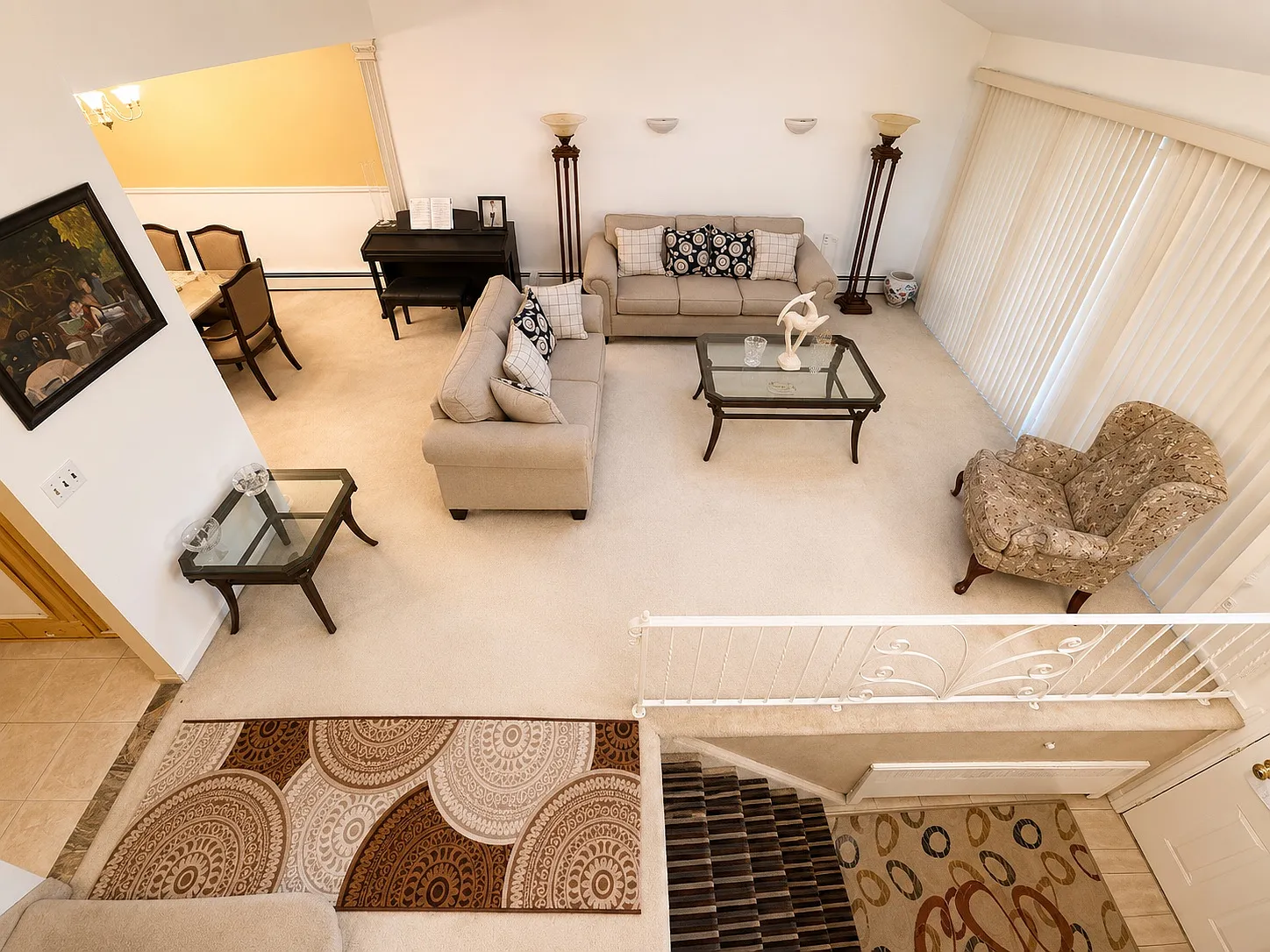 4 bed, 2.5 bath, 2035 sqft, $5,000 — Photo 4