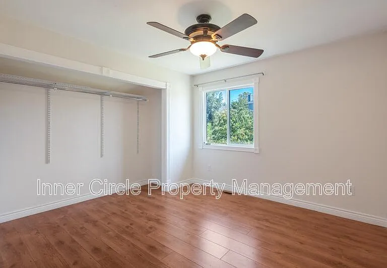 512 Bluerock Dr — Photo 17