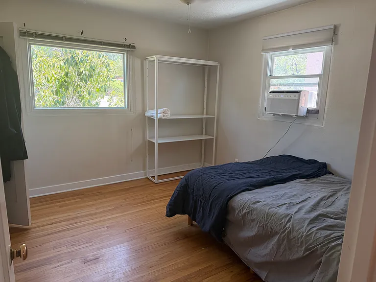315 Tulane Dr SE — Photo 2