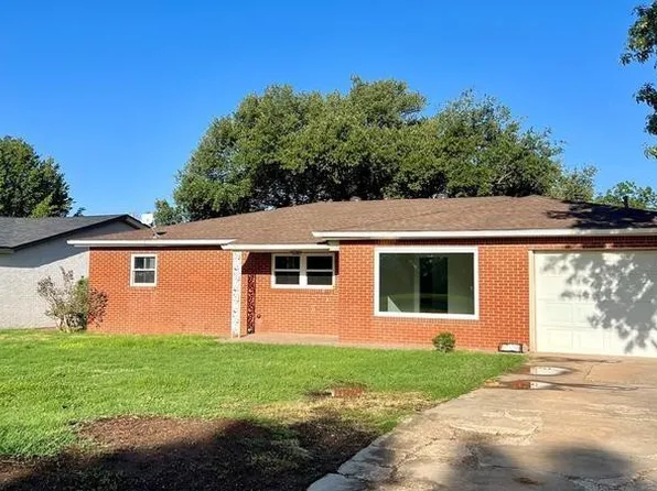 204 SW 16th St, Seminole, TX 79360