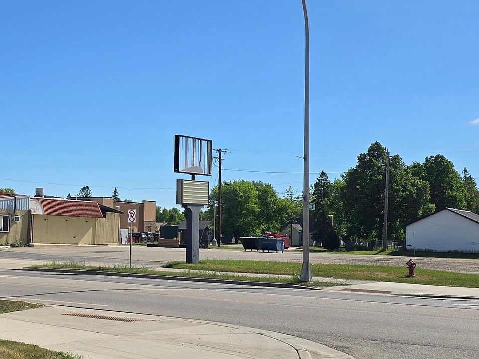 1st image of 1525 2nd Ave W