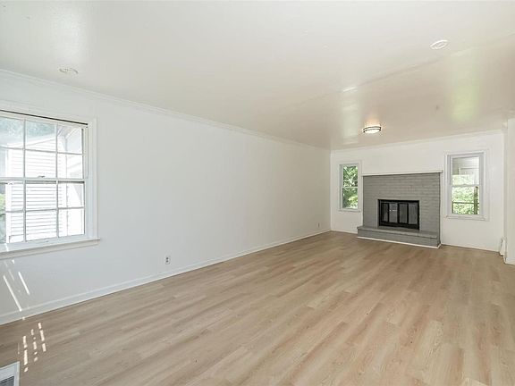 4th image of 10112 Ashbrook Dr