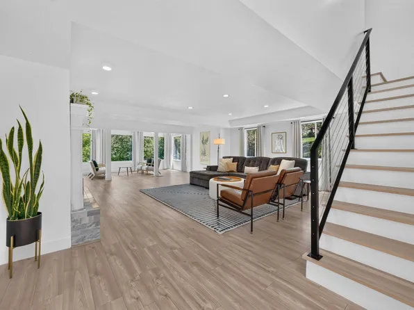 1979 S Cave Hollow Way, Bountiful, UT 84010