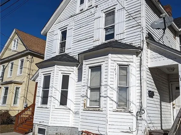 18 Barcelow St, Pt Jervis, NY