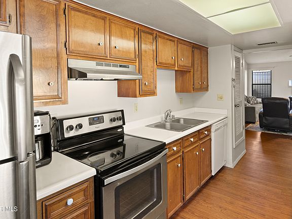 5th image of 157 Jeweled Mesa Dr