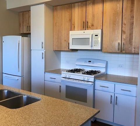 2nd image of 1027 Doreen Pl APT B