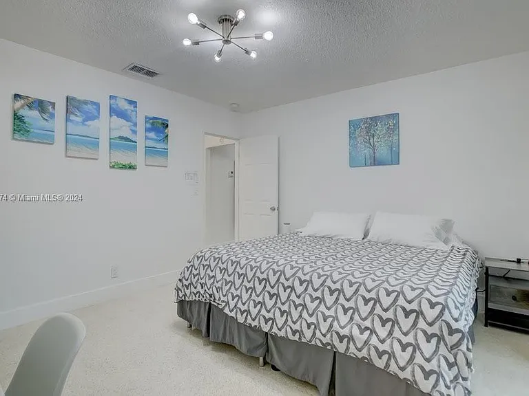 1700 SW 20th St — Photo 8