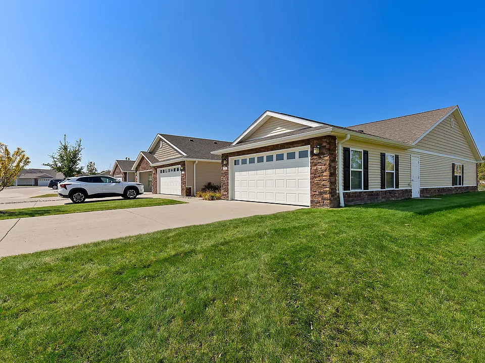 Redwood Grand Blanc