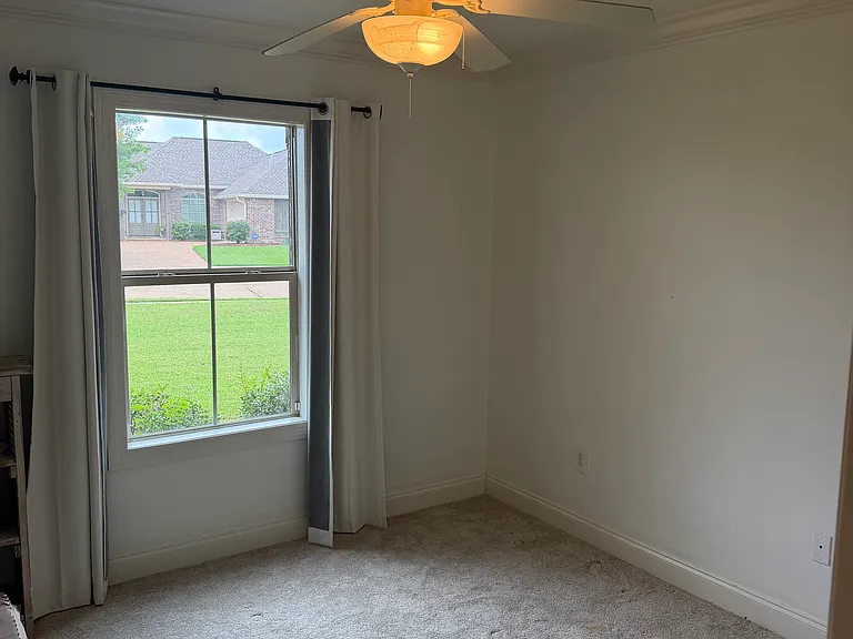 104 Millhouse Dr — Photo 3