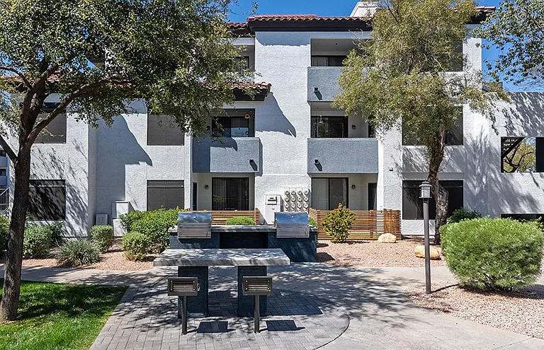 The Heritage Apartment Homes — Photo 38