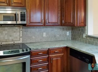 6202 Walden Park Dr, Savannah, GA 31410